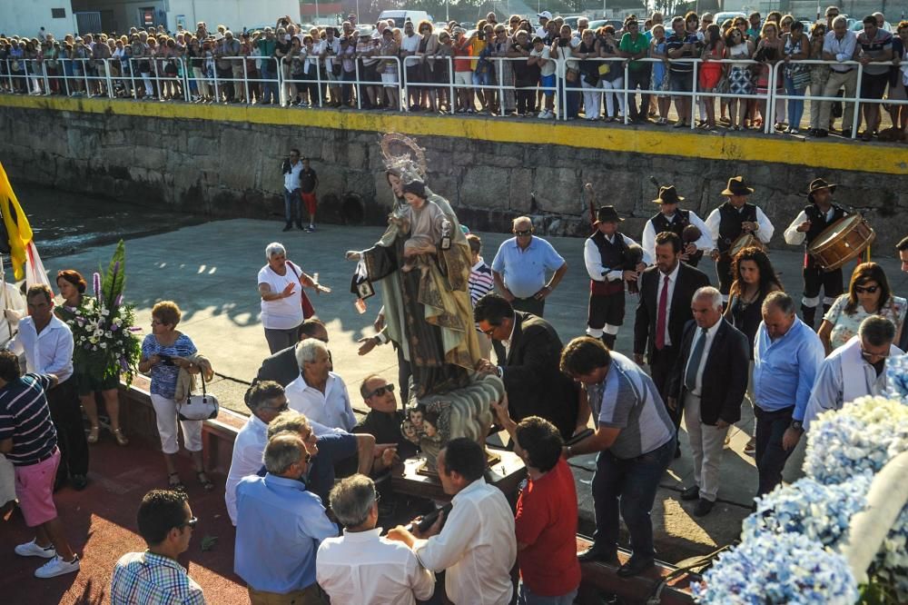 Procesión de la Virgen del Carmen 2017 en Arousa