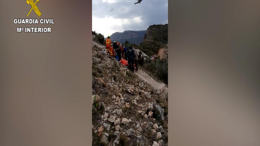 La Guardia Civil rescata a una mujer próxima a un antiguo castillo de Cortes de Pallás