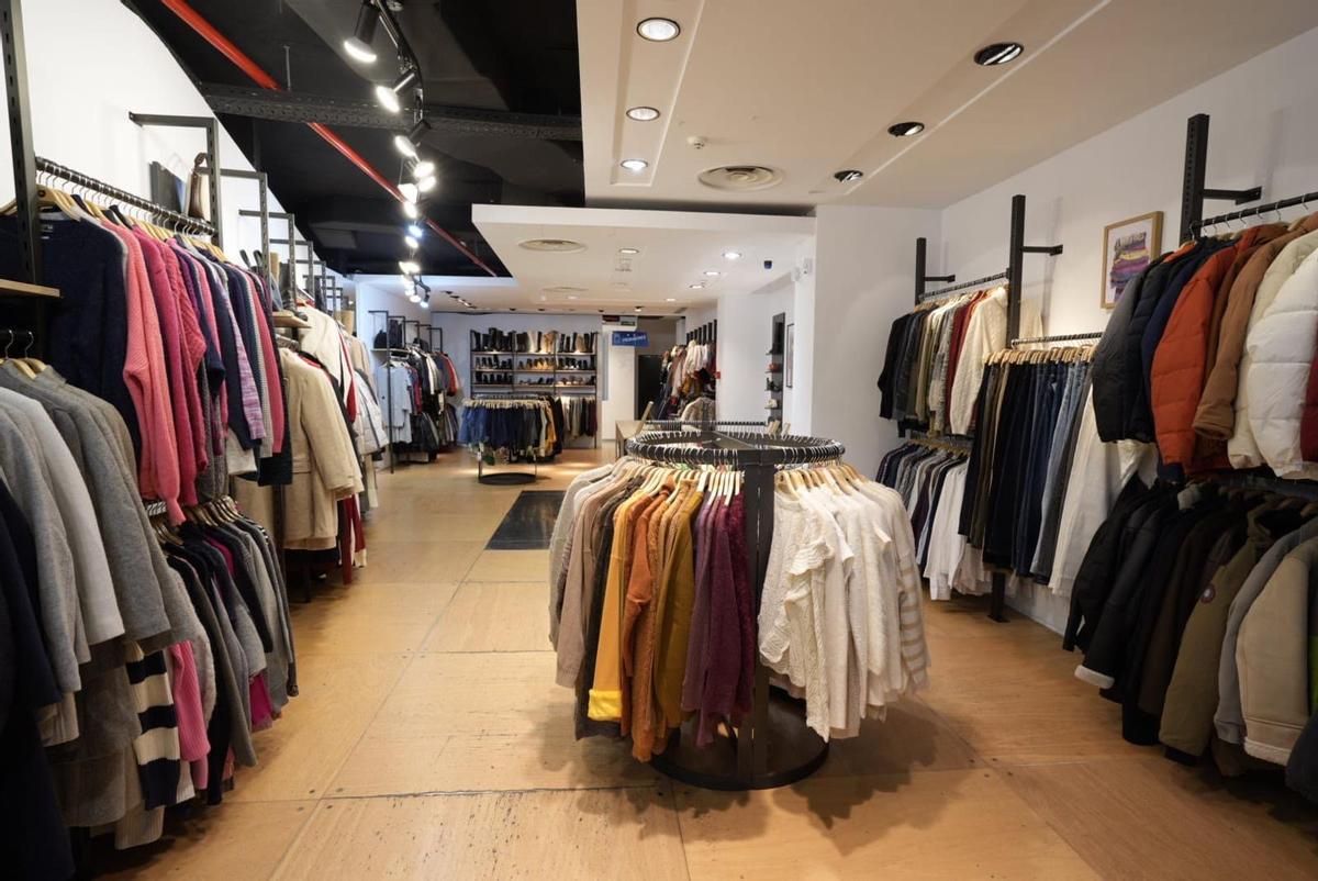 Tienda efímera en el antiguo Decathlon.