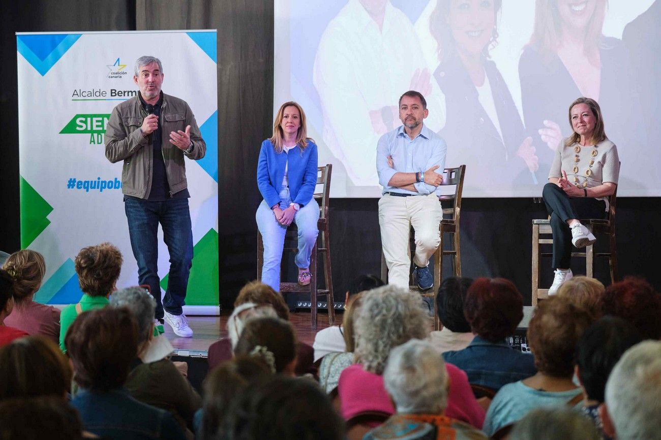 Clavijo se compromete con políticas de envejecimiento activo y Dávila a recuperar Ansina