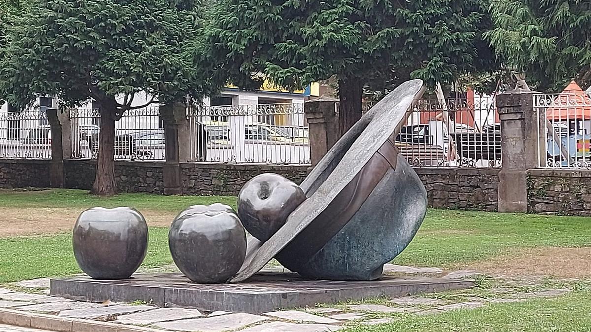 La escutura de Úrculo en Villaviciosa.