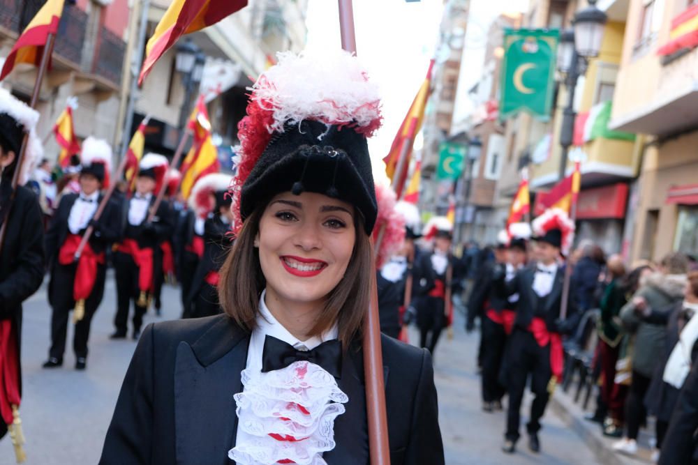 La Entrada y la Retreta abren los Moros y Cristianos de Sax