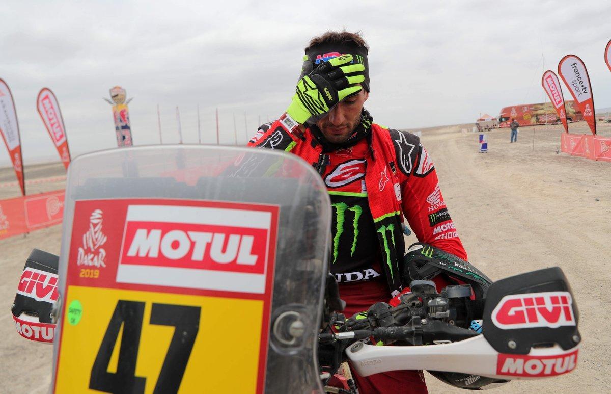 PR01. ICA (PERÚ), 13/01/2019.- El argentino Kevin Benavides llega al punto de control de tiempos hoy, tras culminar la octava etapa del Rally Dakar 2019, entre San Juan de Marcona y Pisco (Perú) . EFE/Ernesto Arias