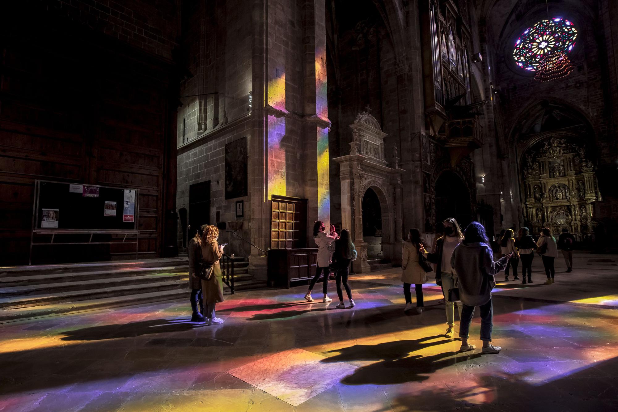 Visitas en la catedral dirigidas por dos historiadoras destacando el papel de la mujer en la iglesia por el 8M