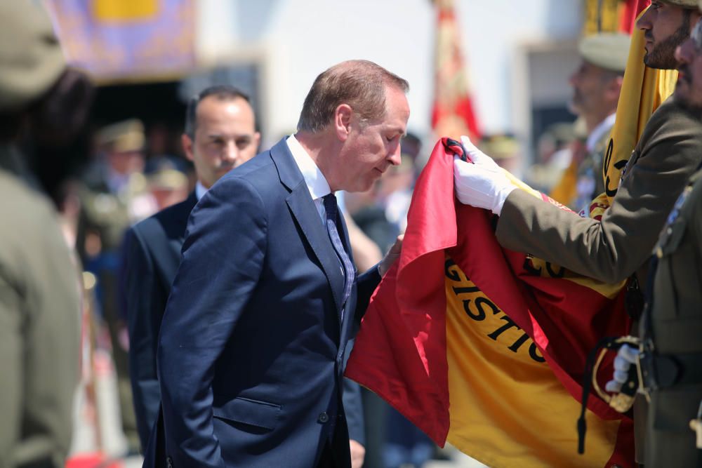 600 civiles juran la bandera en Palma