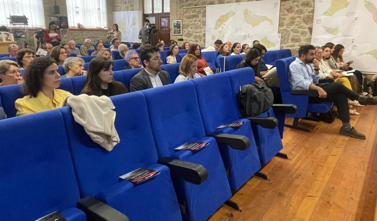 Público asistente a la jornada impartida en Fermoselle. | FIRMA