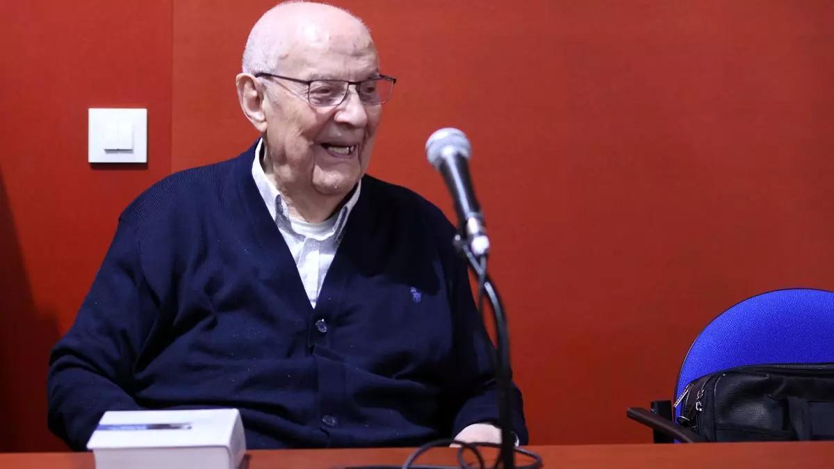 Muere a los 98 años Climent Forner, poeta y sacerdote de Berga