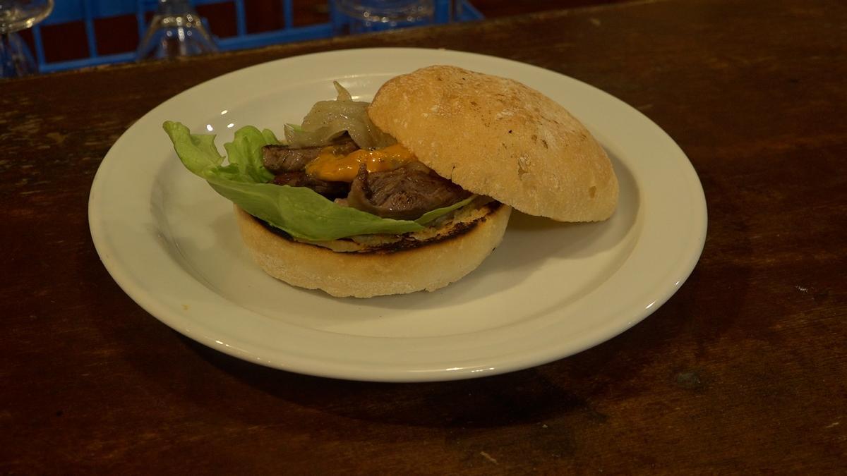 Gran éxito en la noche de tango  y tapas con sabor argentino