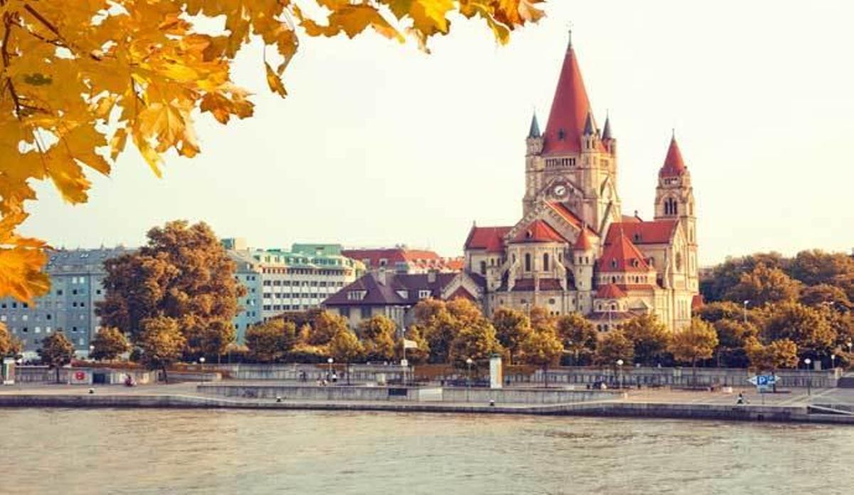 10 ciudades perfectas para una escapada por San Valentín