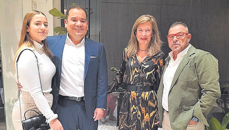 Mireia González, Omar García, Mª Cruz Rivera y Alberto González.