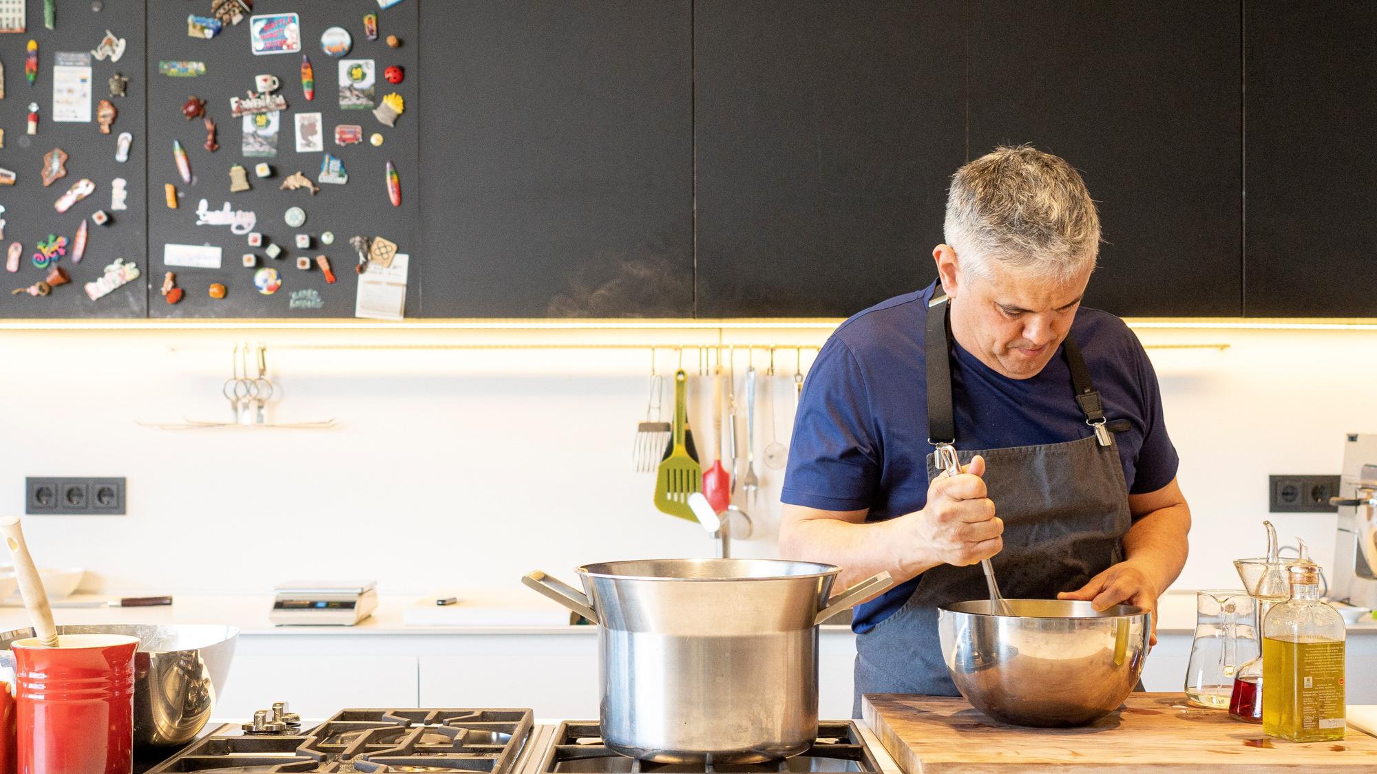 Nandu Jubany, en la cocina de su casa