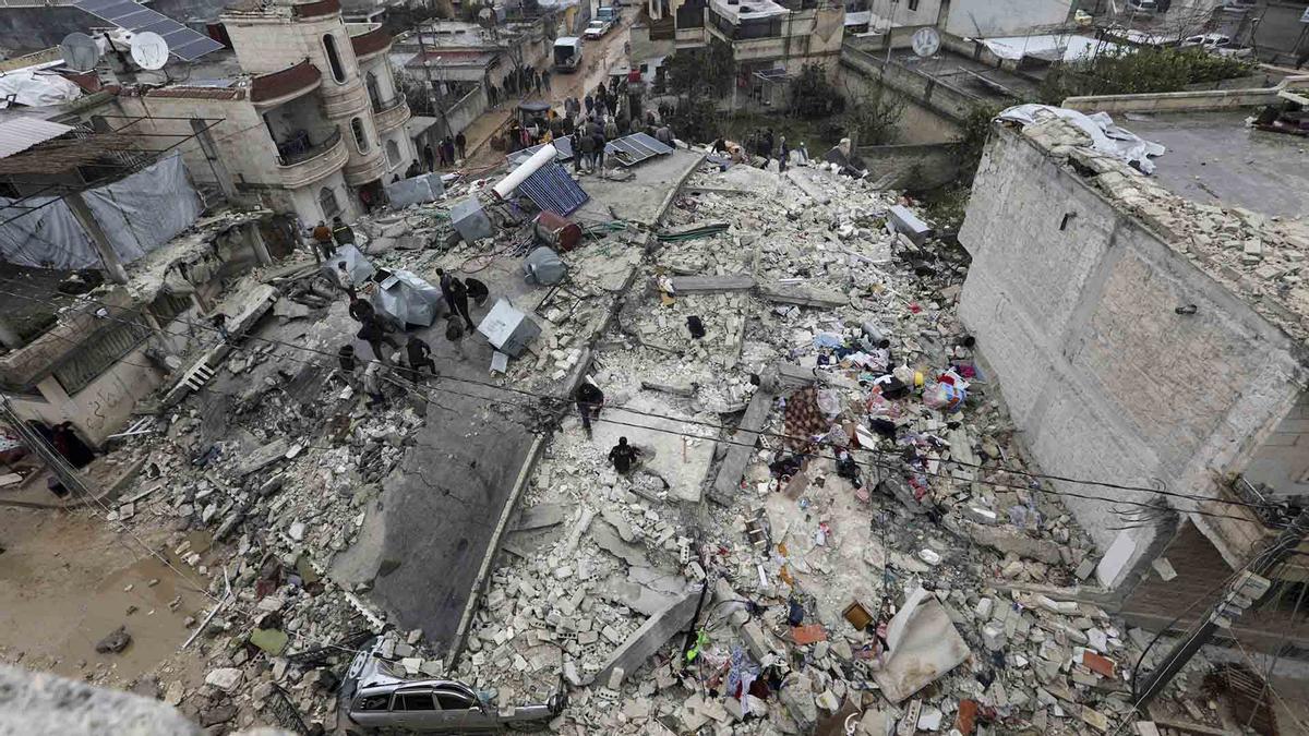 Miles de muertos en un terremoto de 7,8 en el sur de Turquía y el norte de Siria.