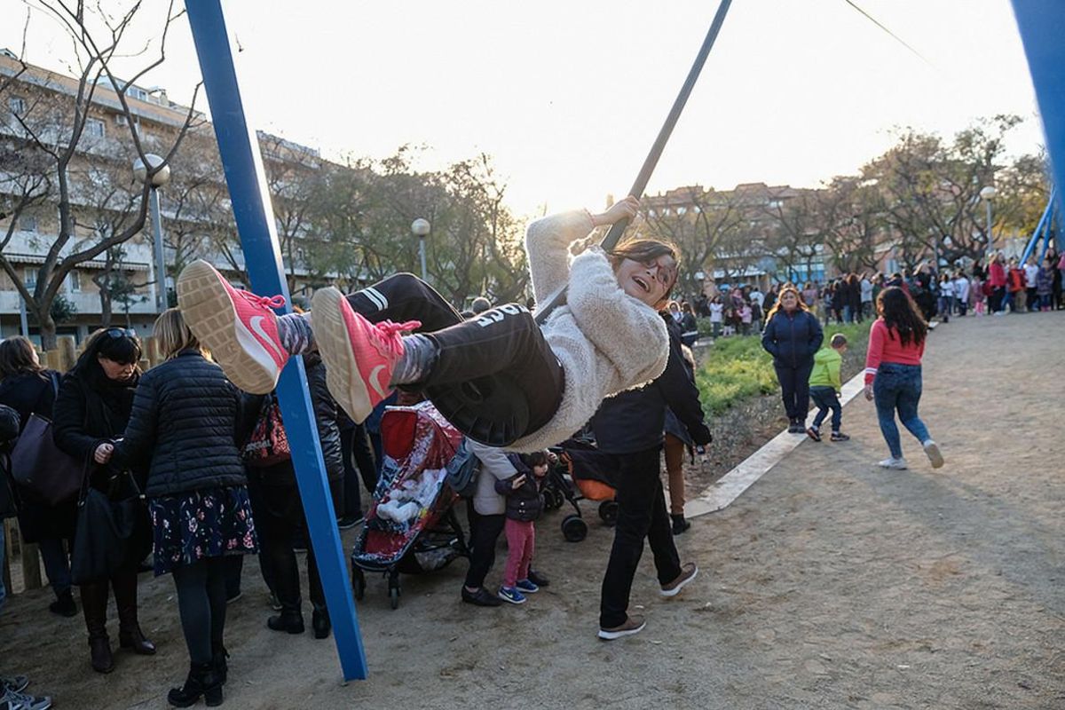 Nou parc infantil situat a la confluència dels carrers Girona i Joaquim Auger.