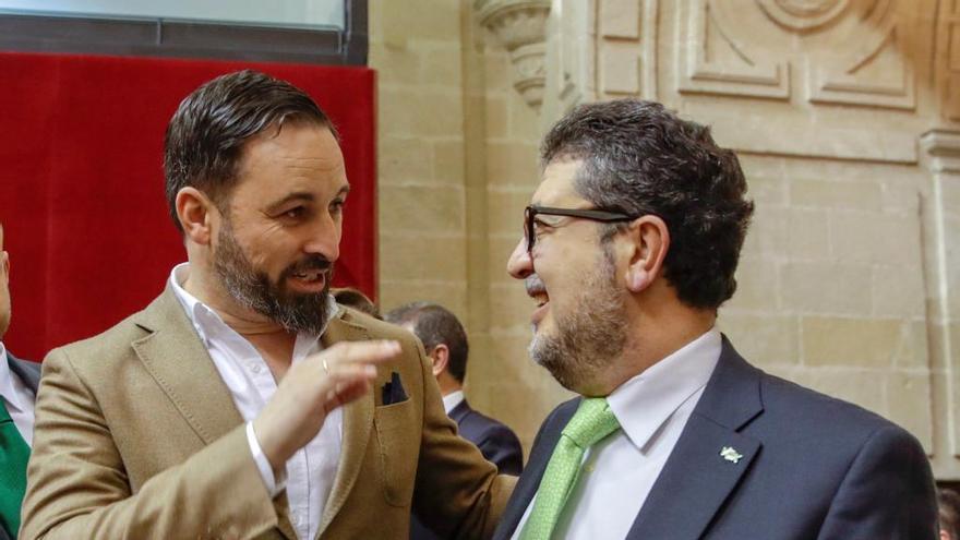 Abascal y Serrano, en el Parlamento andaluz.