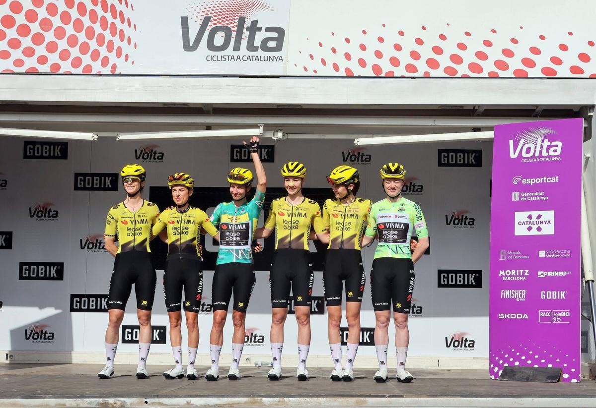 Així ha estat la sortida de la Volta Ciclista Femenina a Sant Vicenç de Castellet
