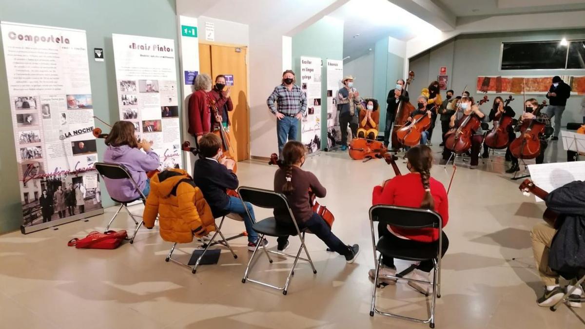 Lección magistral de violín y violonchelo en el Auditorio de Cangas | FDV