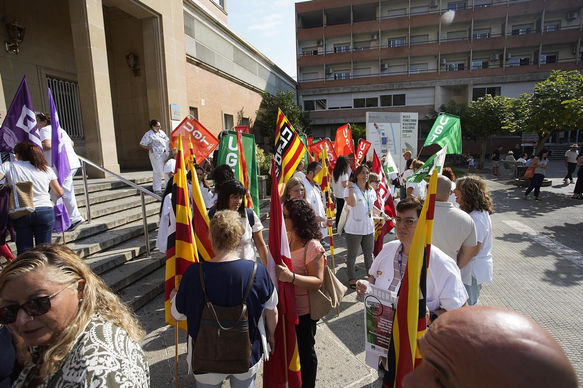 Les fotos de la protesta dels sanitaris gironins per tenir millores laborals