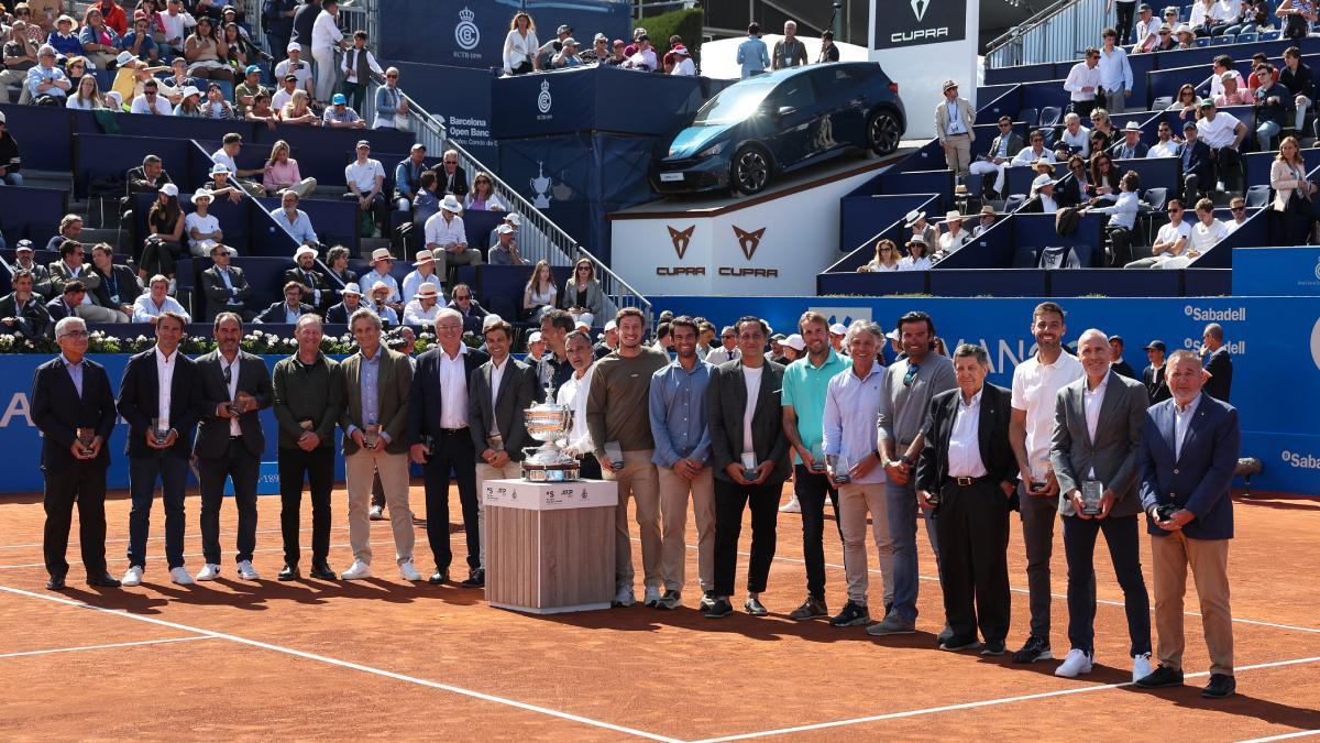 Homenaje a los tenistas españoles que históricamente han jugado el torneo