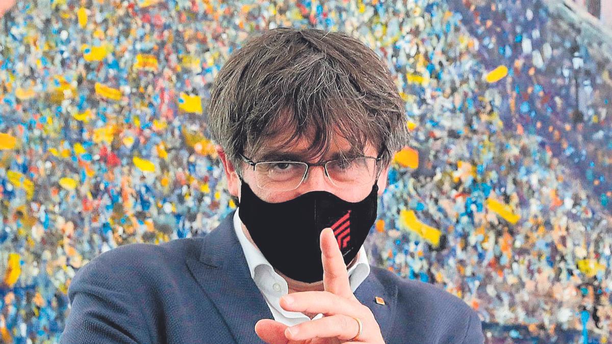 Carles Puigdemont durante la conferencia de prensa que ha ofrecido, este mediodía, en Bruselas.