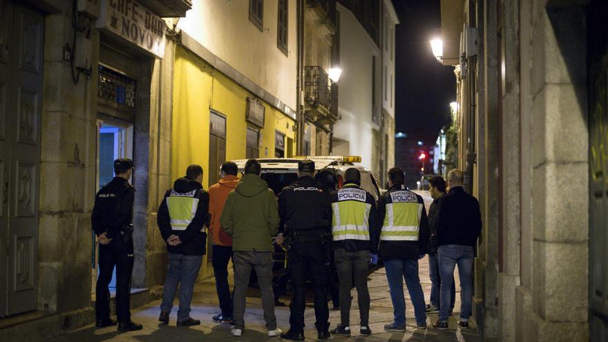 La policía, en el lugar de los hechos // Brais Lorenzo