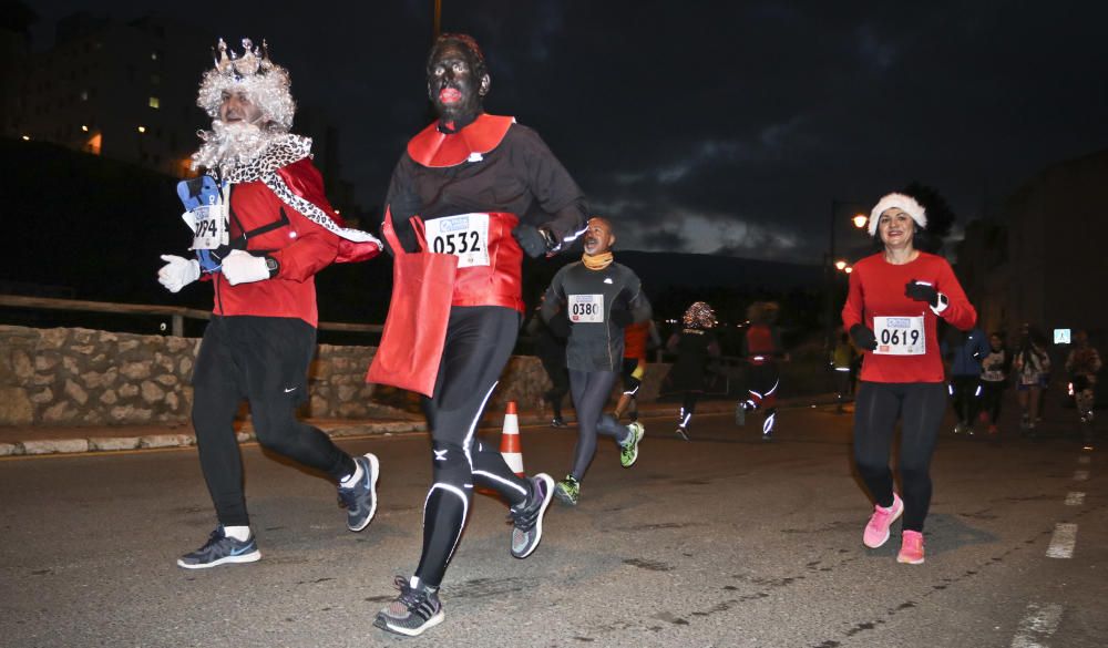 Más de 600 personas participan en la San Silvestre