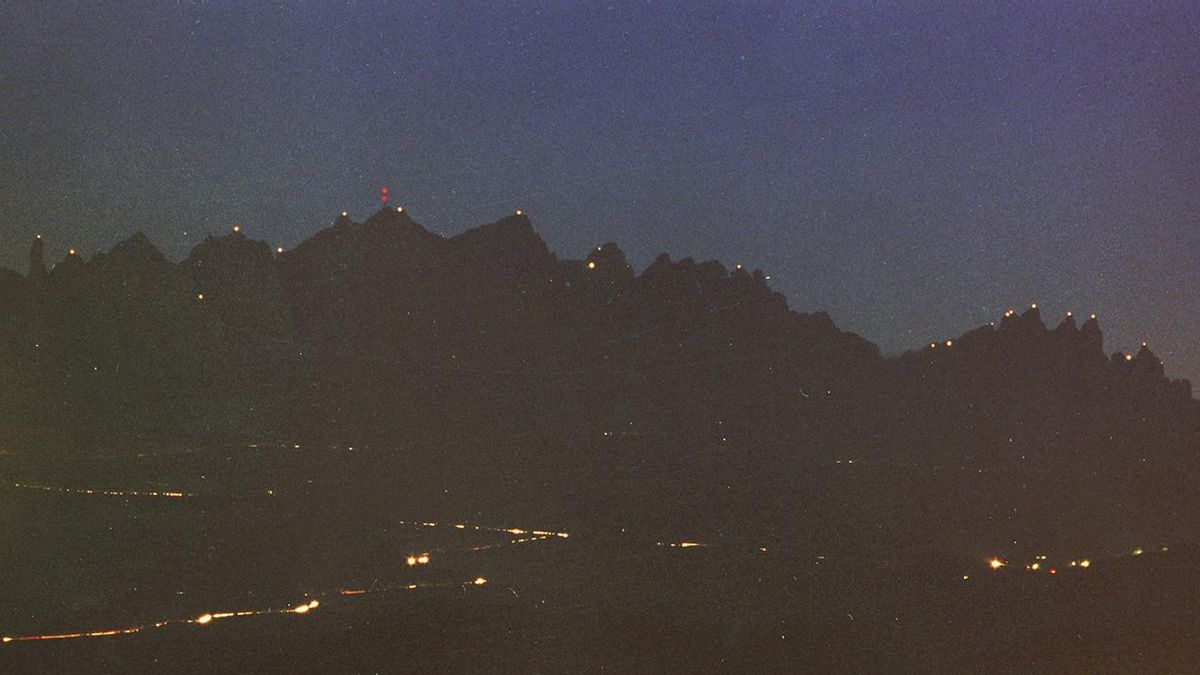 El centre va celebrar 75 anys el 1997 amb accions com «Il·luminem Montserrat»