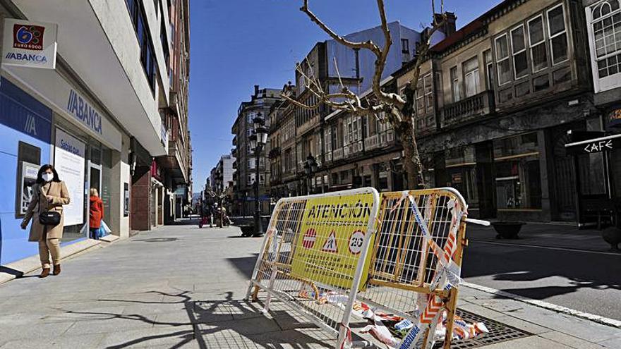 A Estrada, vallas donde vayas