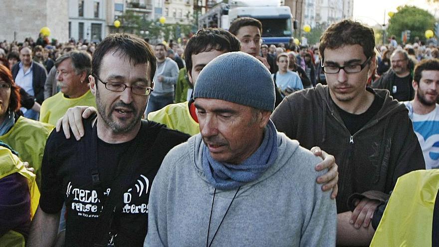 La manifestación de 2011 contra el cierre de TV3 que acabó en la Torre de Serrans