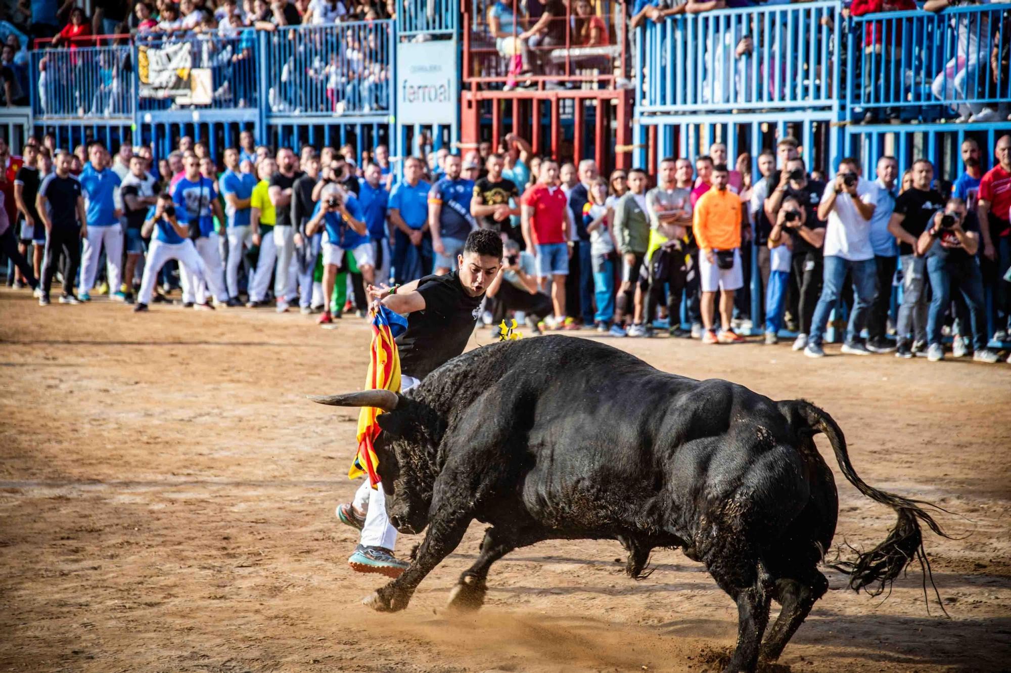 La Fira d'Onda encara su recta final: Las imágenes del último viernes de las fiestas