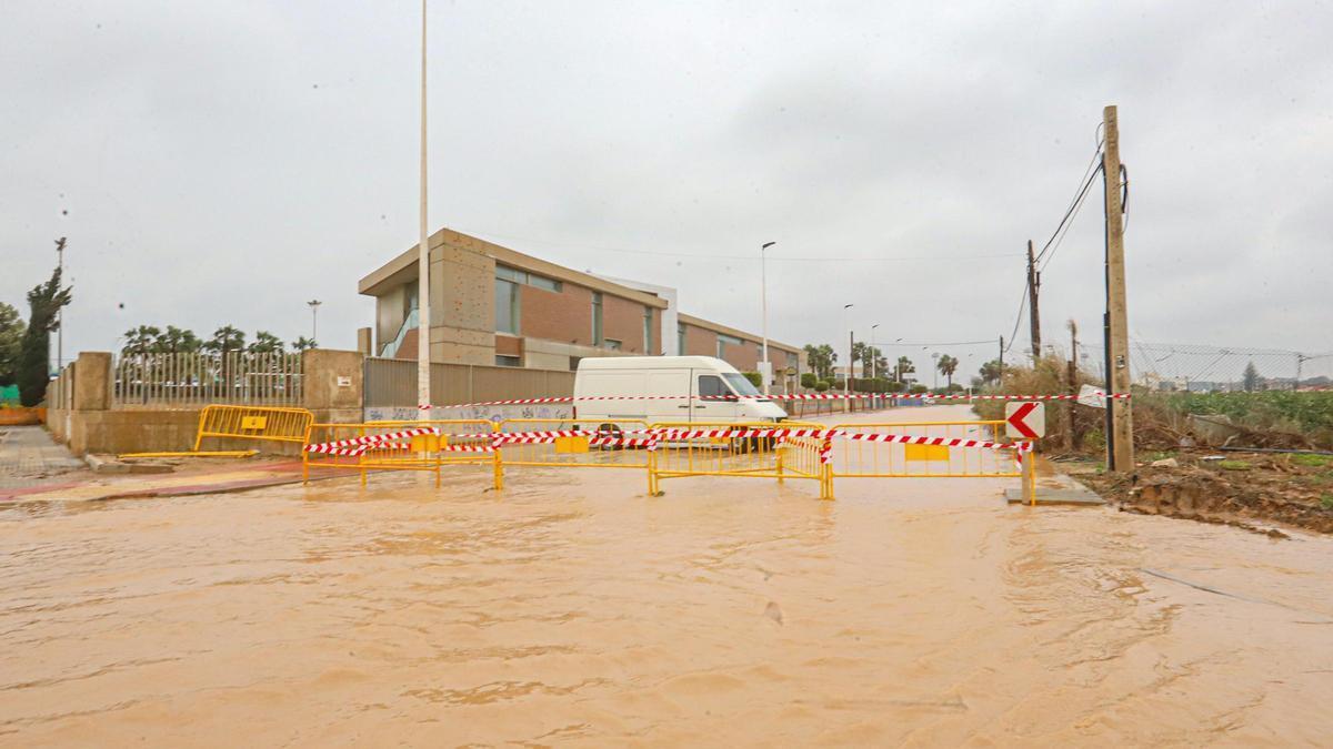 Inundaciones en el Mojón  provocadas por la evacuación de aguas pluviales de los invernaderos de San Pedro del Pinatar y Pilar de la Horadada
