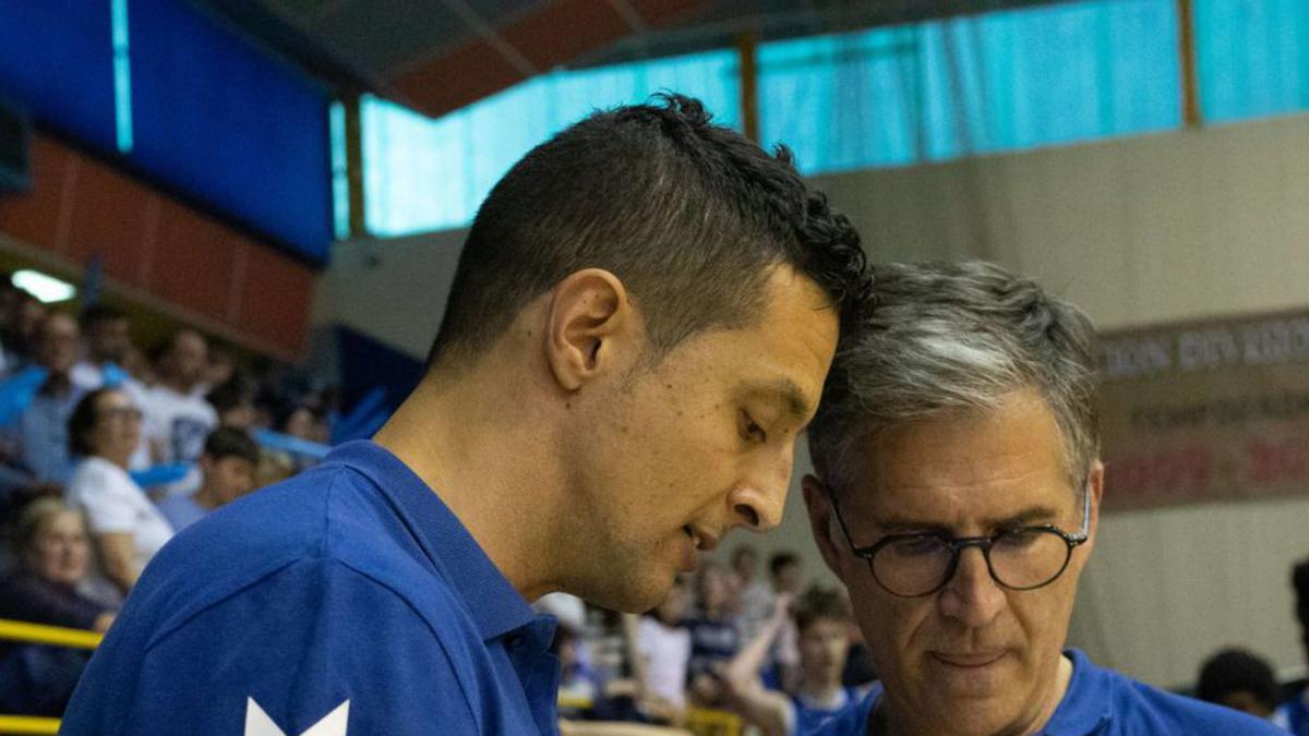Saulo Hernández y Roberto González, en un encuentro. | A. B.