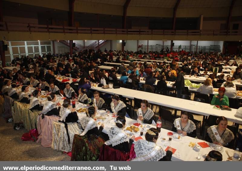 GALERÍA DE FOTOS -- Multitudinario Sopar de Colles