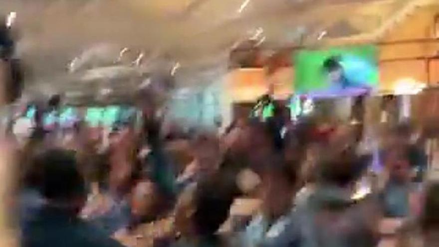 Así celebró la Premier League el Arsenal de Mosquera