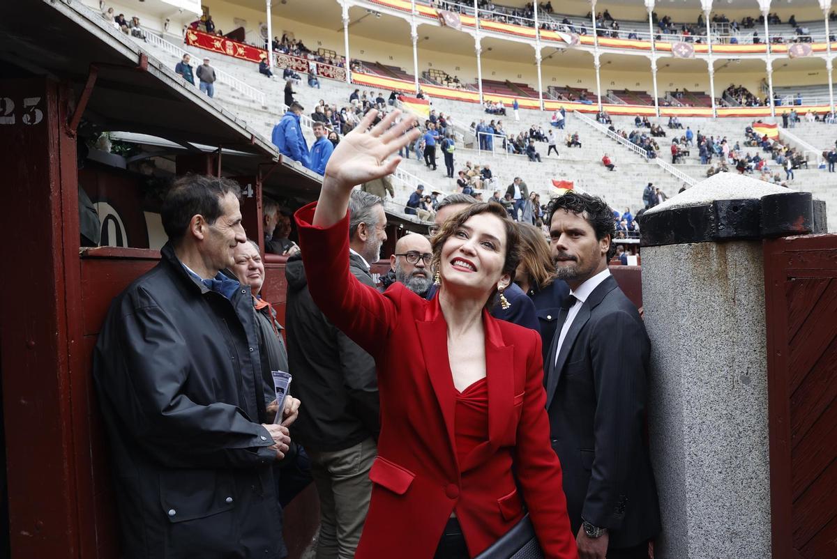 Ayuso, a l’independentisme: «No trencareu amb Sánchez, no teniu on caure»