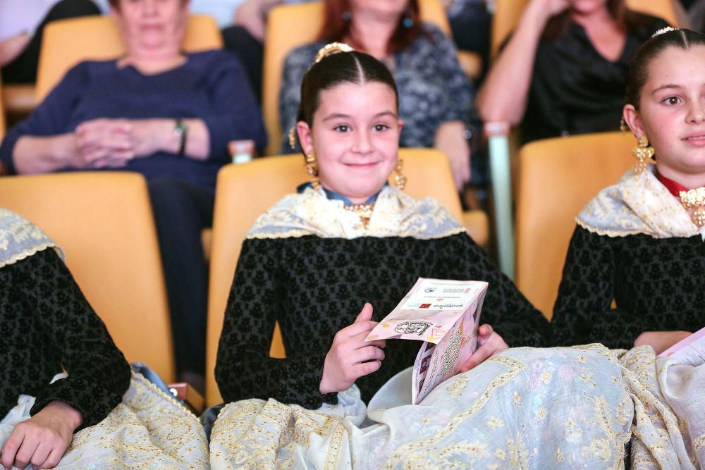 La corte infantil estrena el jubón negro