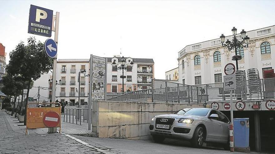 El equipo de gobierno propone reducir la tarifa de los parkings subterráneos