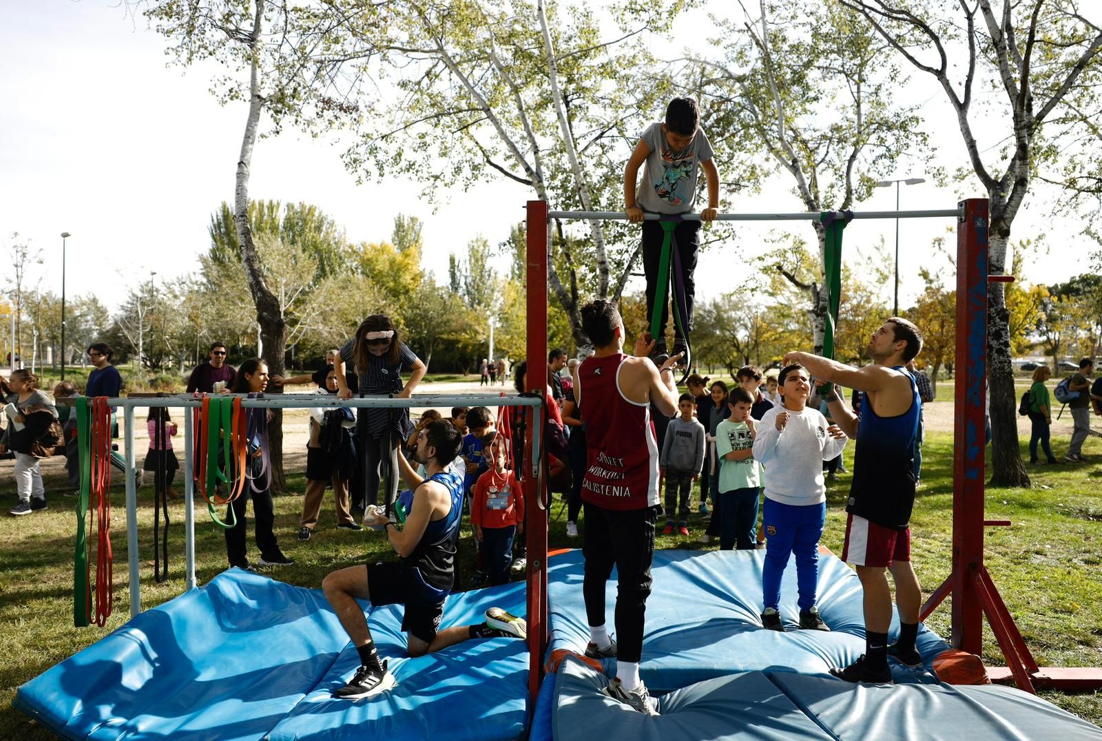 En imágenes | El Parque Oliver de Zaragoza celebra la Fiesta de Otoño