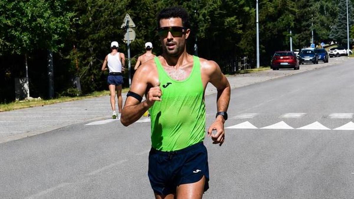 El atleta Miguel Ángel López Nicolás entrenando en Font Romeu.