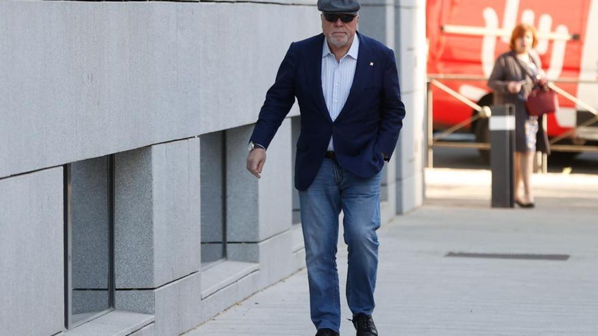 José Manuel Villarejo yendo a declarar a la Audiencia Nacional.