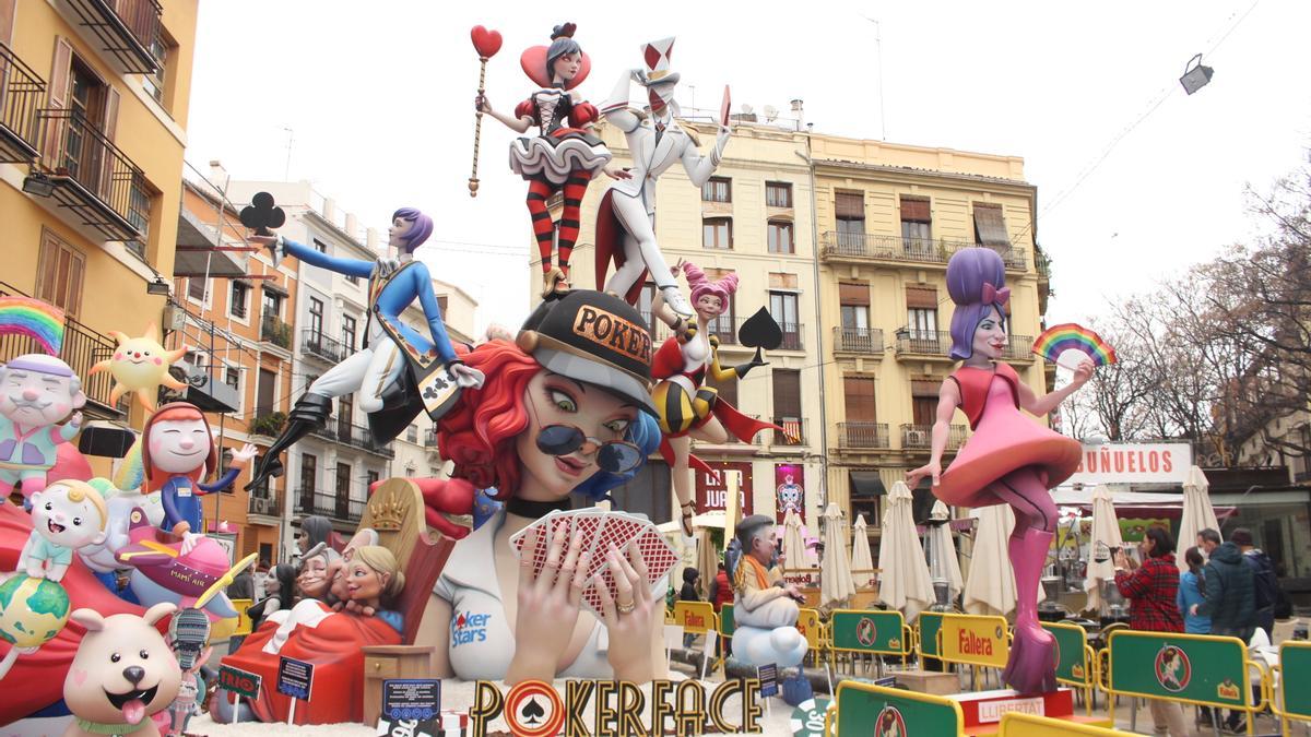 Falla Bolsería de 2022, de ArtEnFoc, ganadora del primer premio en Tercera A