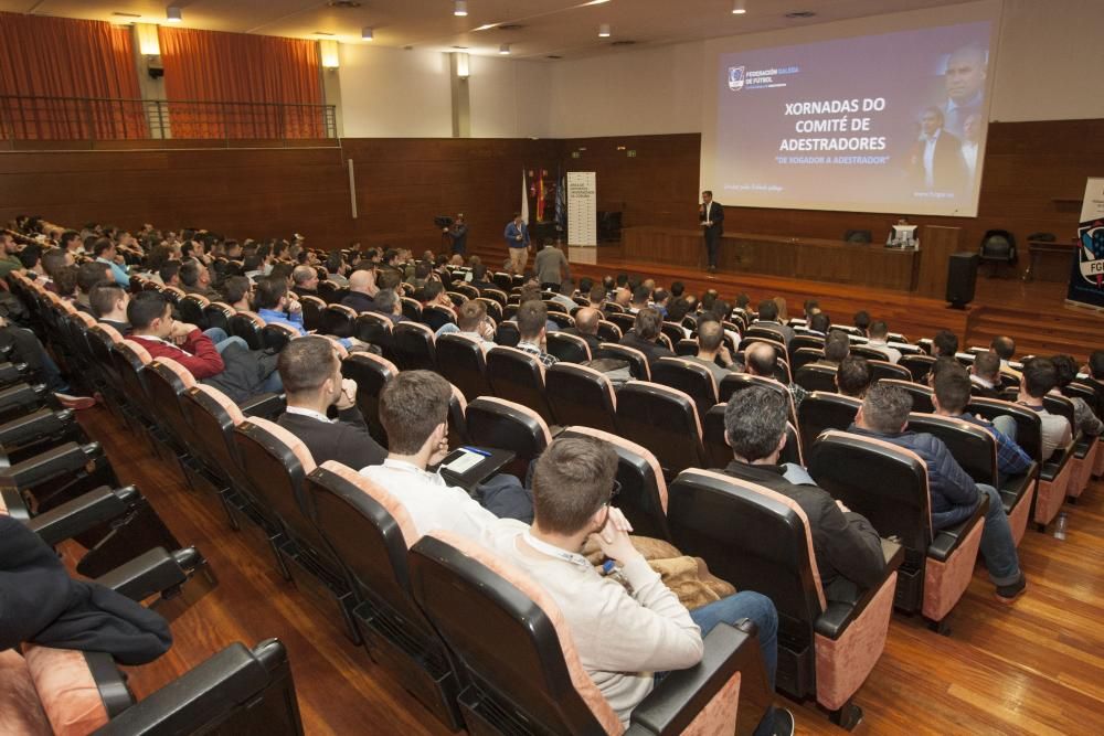 Paco Jémez, en una conferencia en A Coruña