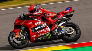 Apoteósica exhibición de Marc Márquez en Alemania y con agua: logra su 101ª 'pole'