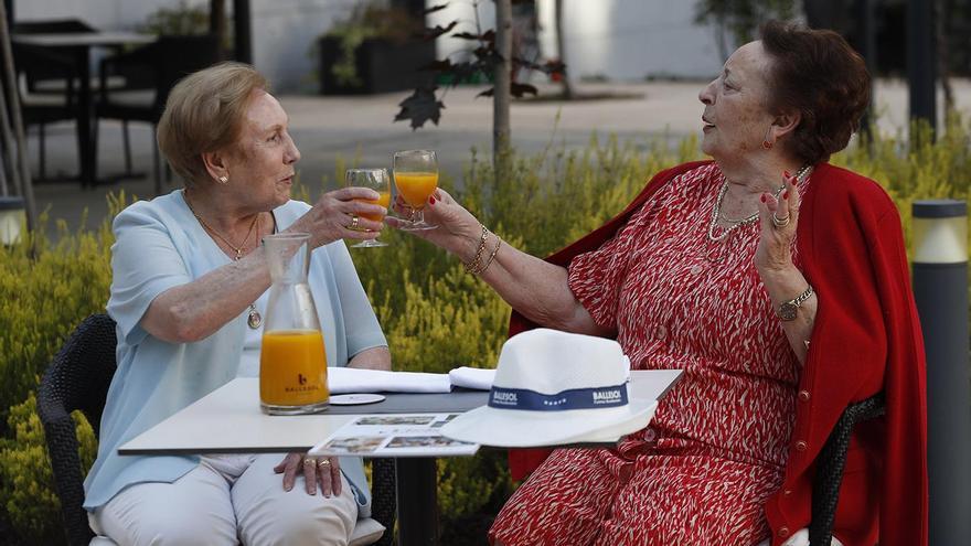 Mª Luisa Rodríguez y Ana Mª Lista