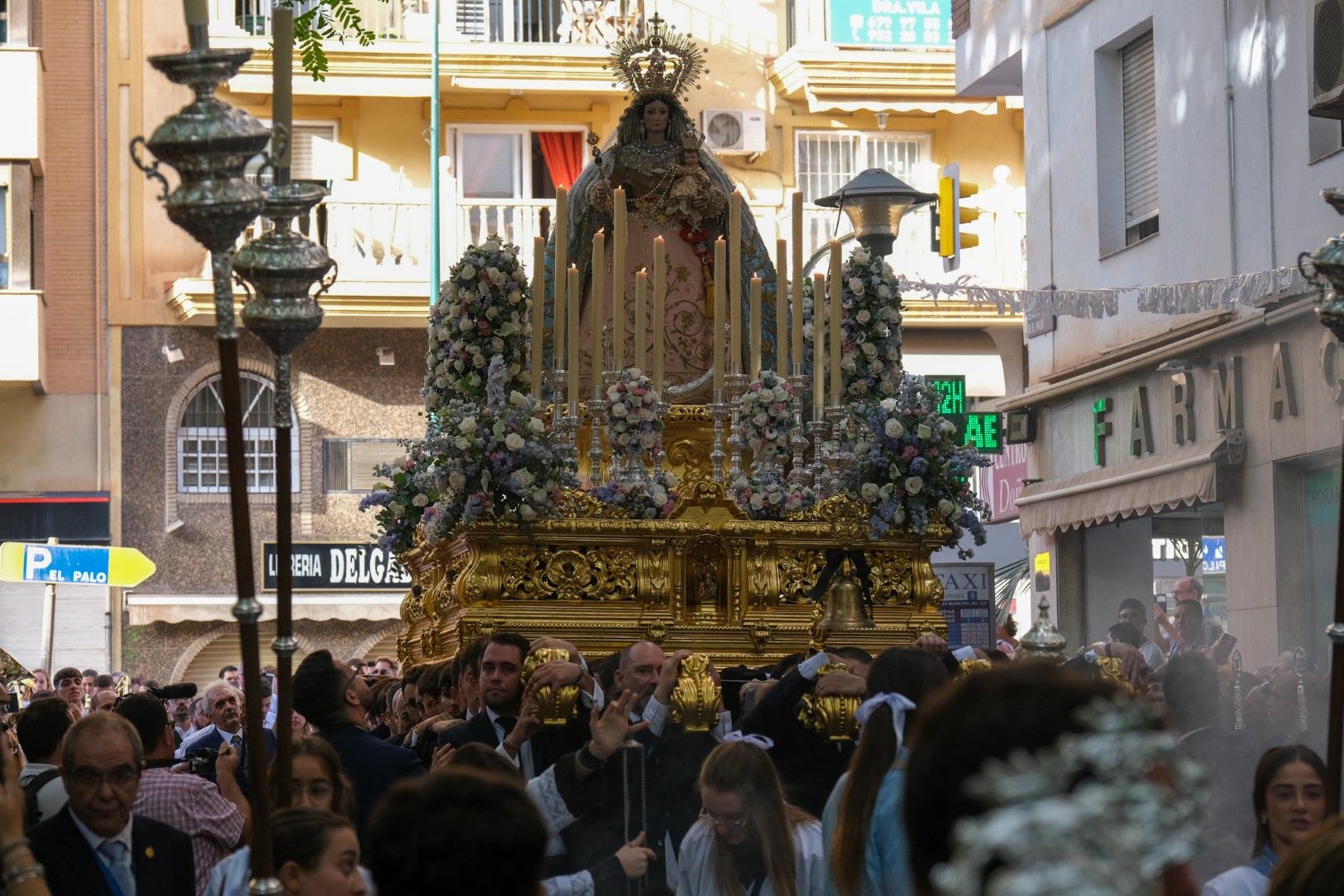 La Virgen del Rosario recorre El Palo