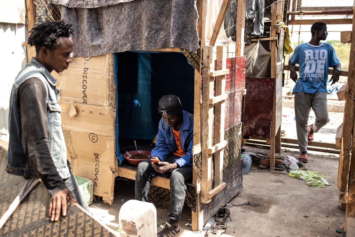 Estos son los trabajadores que construyen la nueva ciudad de Diamniadio (Senegal)