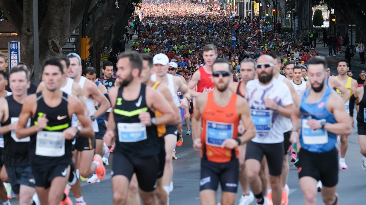 Las imágenes de la Zurich Maratón de Málaga