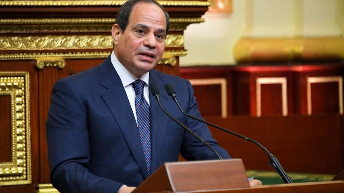 El presidente egipcio, Abdelfatah al Sisi, durante el discurso de investidura con el que inaugura su segundo mandato.