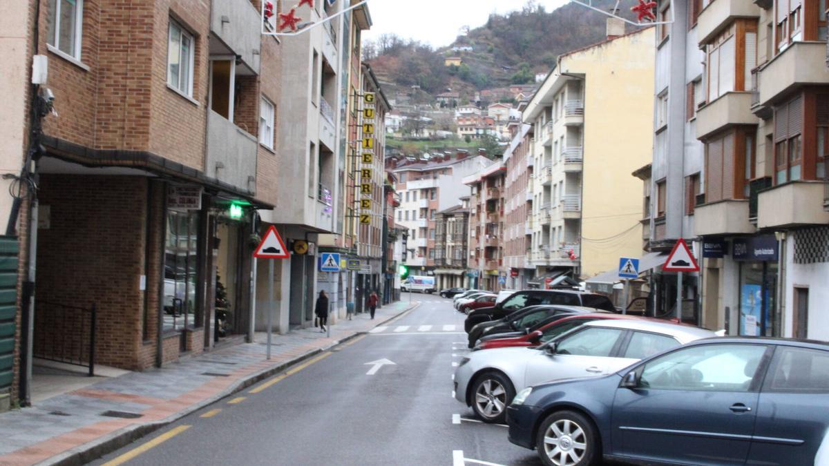 La Travesía de Moreda por la Avenida Constitución.