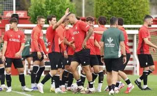 El Sporting de Larcamón se estrena ante el Sabadell en un Molinón de gala