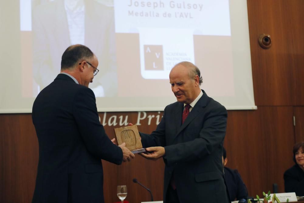 L'AVL lliura les seues medalles a Ninyoles i Gulsoy